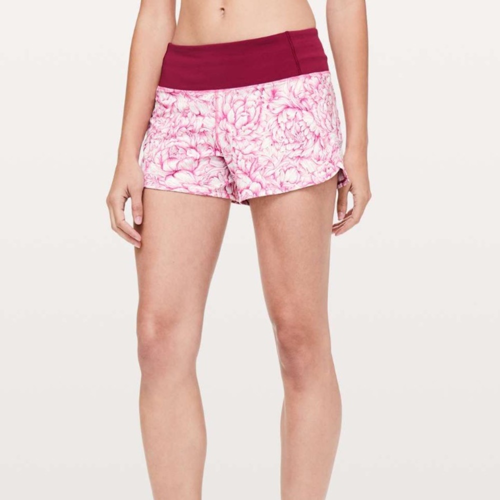 Lululemon Run Times Short II *4" Size 4 in Floral Bloom White Star Ruby